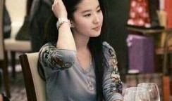 娱乐吃瓜女星剧组,揭秘吃瓜女星与神秘剧组背后的故事